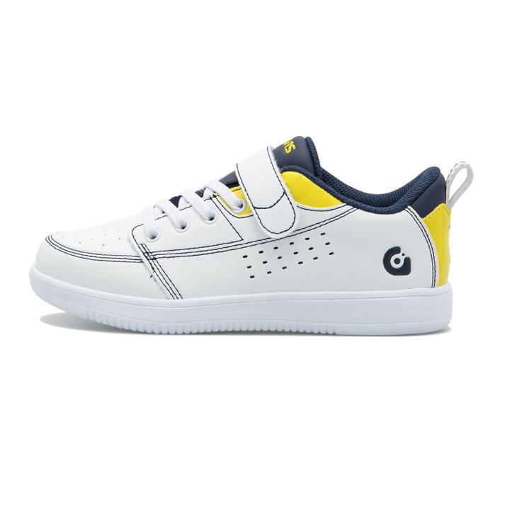 グラビス スニーカー キッズの人気商品 通販 価格比較 価格 Com