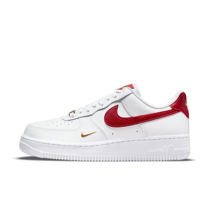 NIKE �E�B�����Y �G�A �t�H�[�X 1 '07 ESS 104WHITE/GYMRED