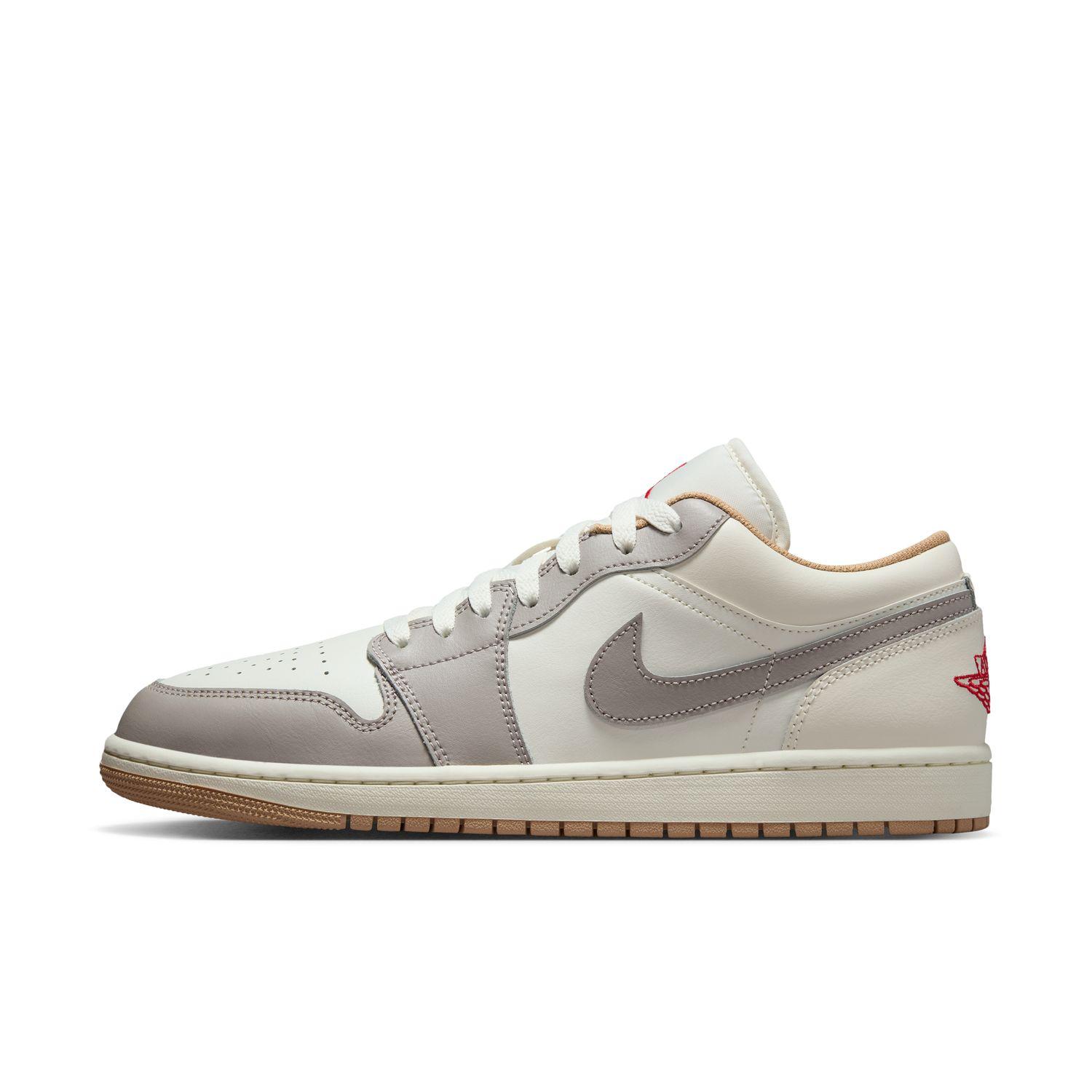 Air Jordan 1 ローカット シューズ ブラウン/ベージュ Amazon | [ナイキ] スニーカー メンズ エアジョーダン 1