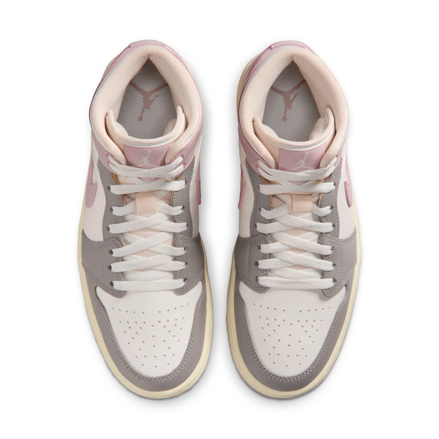  JORDAN BRAND W AIR JORDAN 1 MID画像3