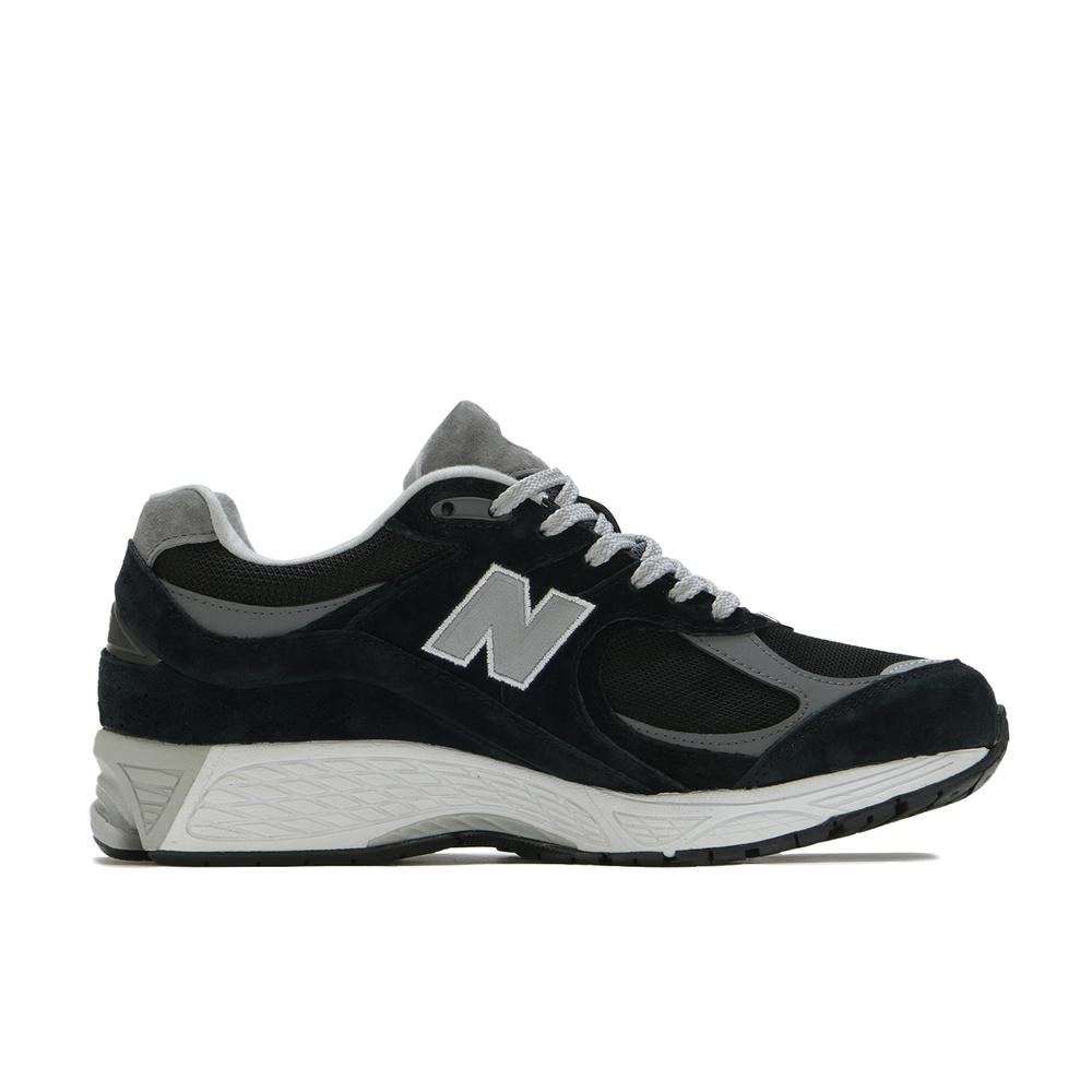 New Balance 2002R GORE-TEX｜BILLY 