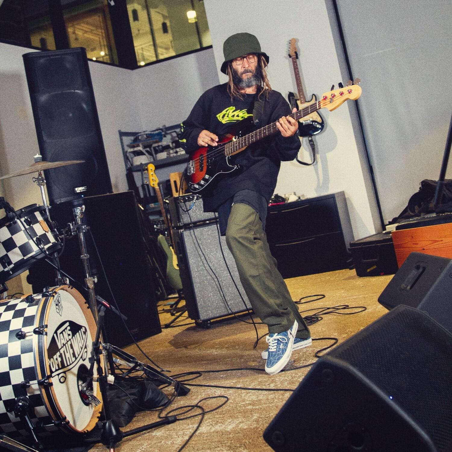 ≪VANS×ALVA SKATES COLLECTION≫ 【VANS】 ヴァンズ AUTHENTIC