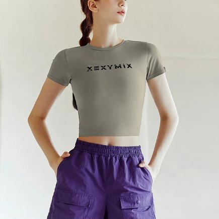 XEXYMIX クロップドショートスリーブTシャツ