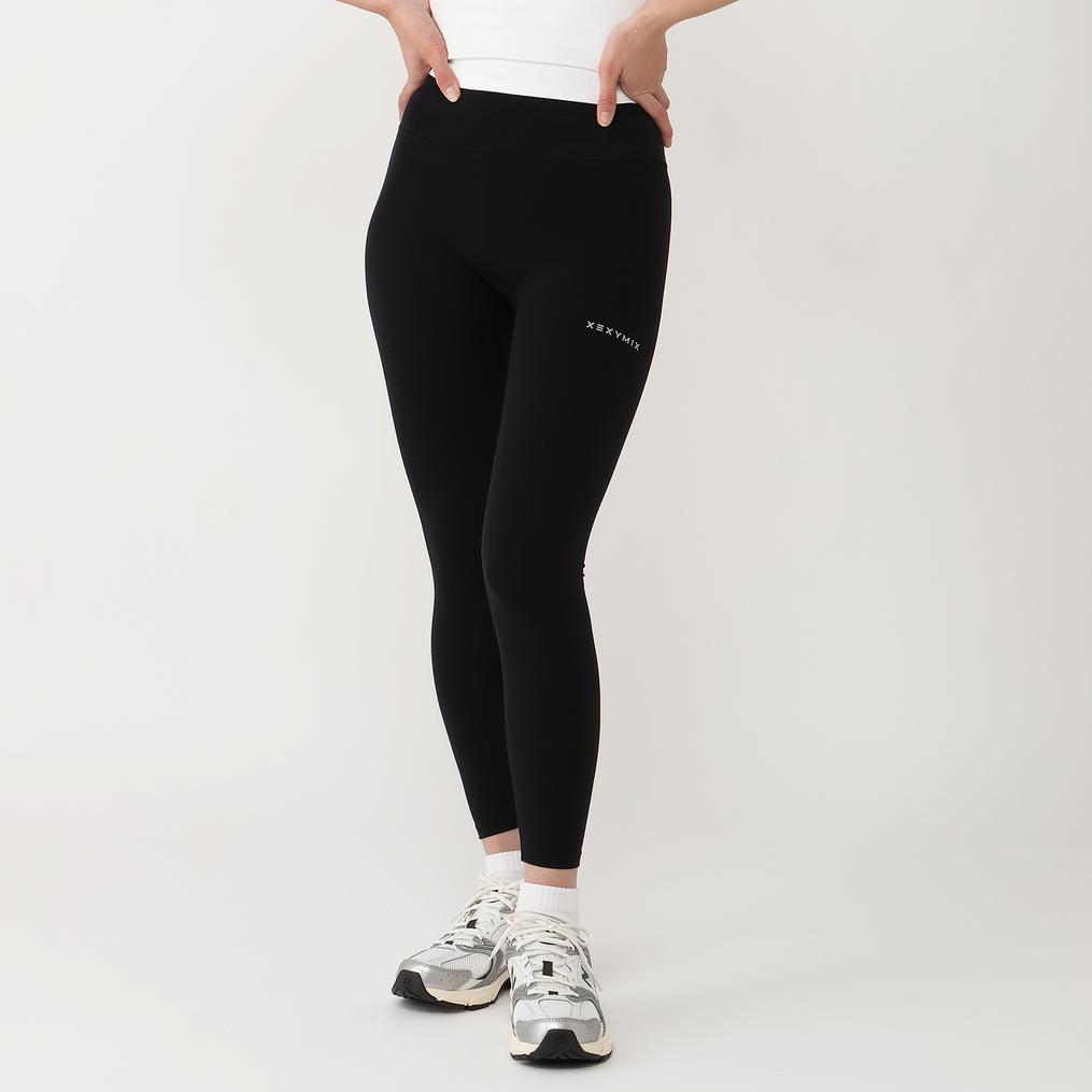 モデル：161cm / 着用サイズ：S XEXYMIX XEXYMIX Black Label Leggings Signature 360N画像1