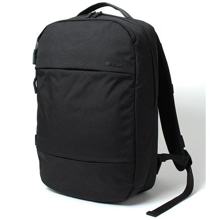 Incase シティーコンパクトバックパックウィズコーデュラナイロン