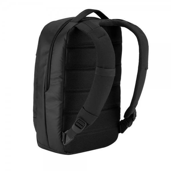 Incase INCASE City Compact Backpack｜OSHMAN'S ONLINE 公式通販