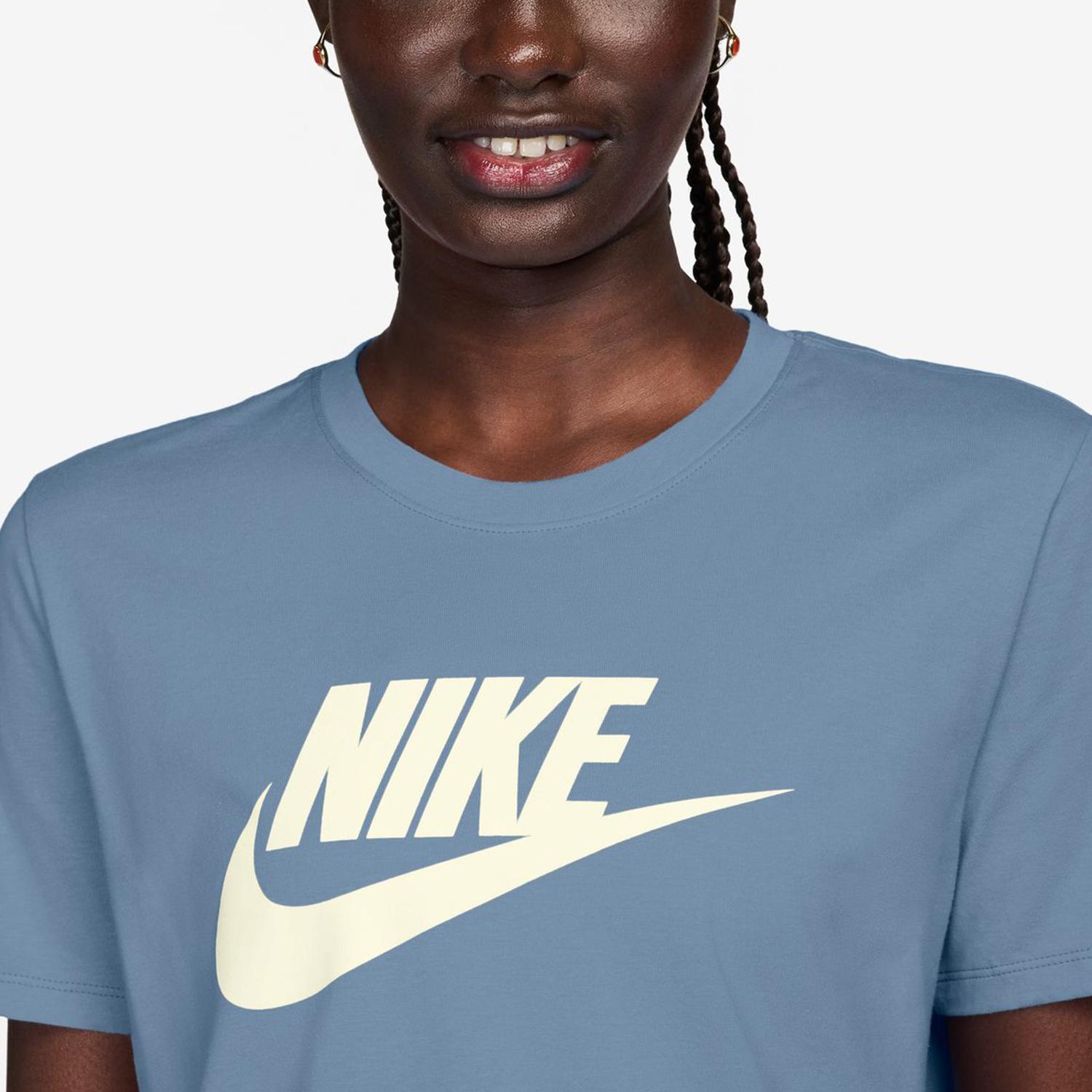 NIKE NIKE Sports Wear Essential Logo Tee｜OSHMAN'S ONLINE 公式通販