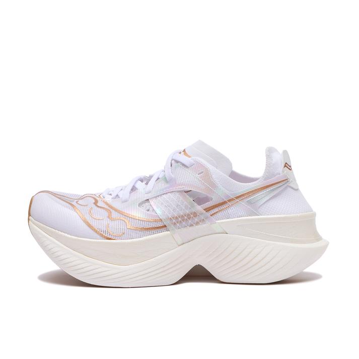 �y���������z ���f�B�[�X �ySAUCONY�z �T�b�J�j�[ WMNS ENDORPHIN ELITE �E�B�����Y �G���h���t�B���G���[�g S10768-13 WHITE/GOLD 7(23.5cm)