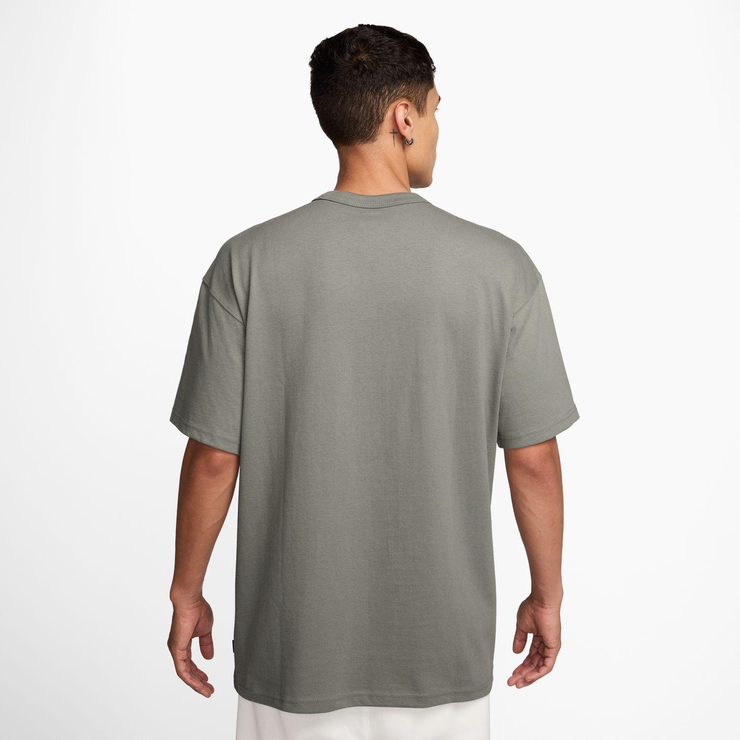 NIKE NIKE Sports Wear Premium Essential Tee｜OSHMAN'S ONLINE 公式通販