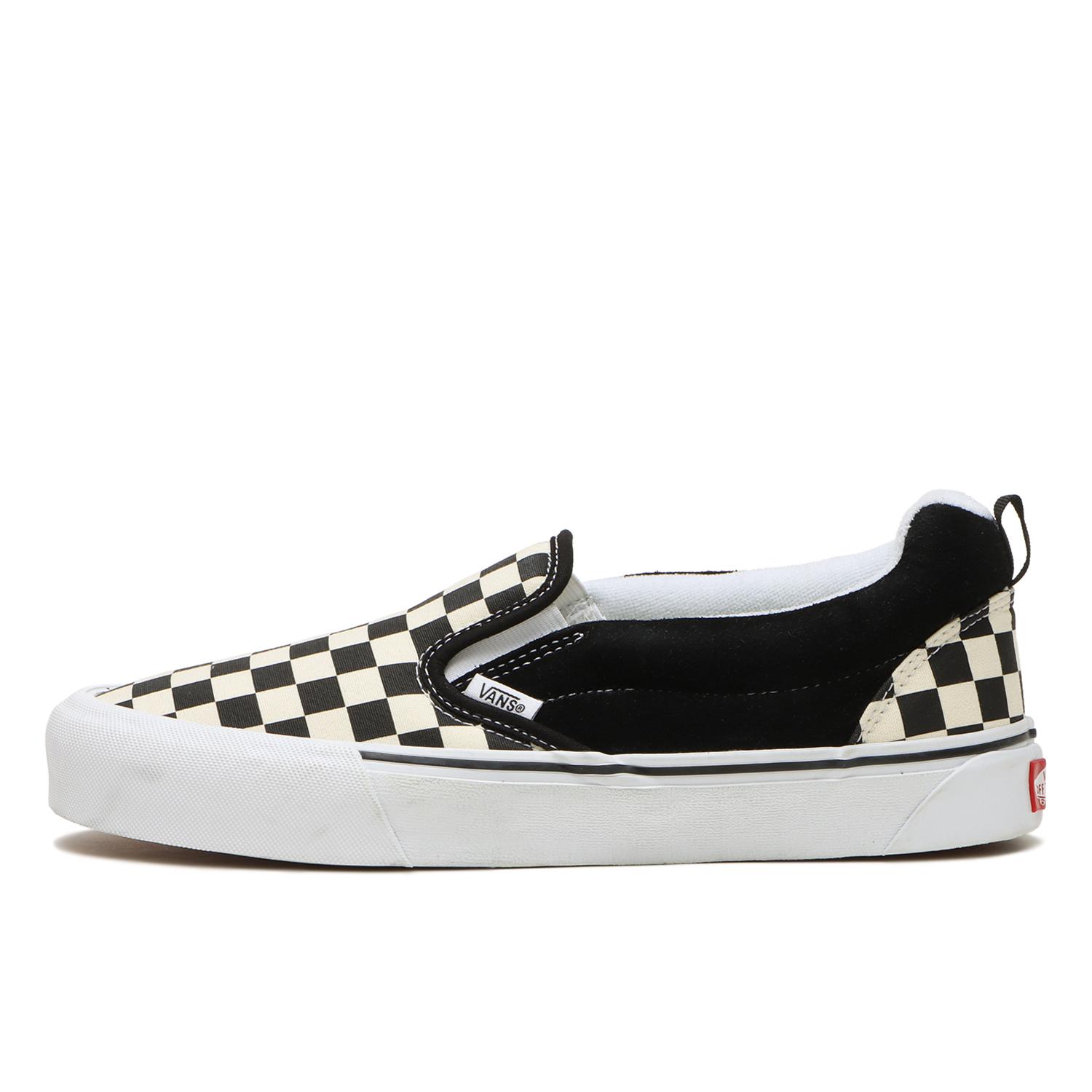 VANS】 ヴァンズ KNU SLIP ニュースリップ VN0009QD6BT BLK/T