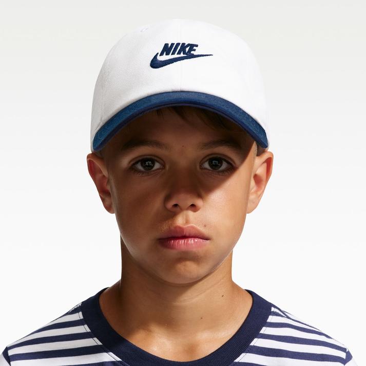 NIKE �L���b�v 104WHITE/MNNAVY