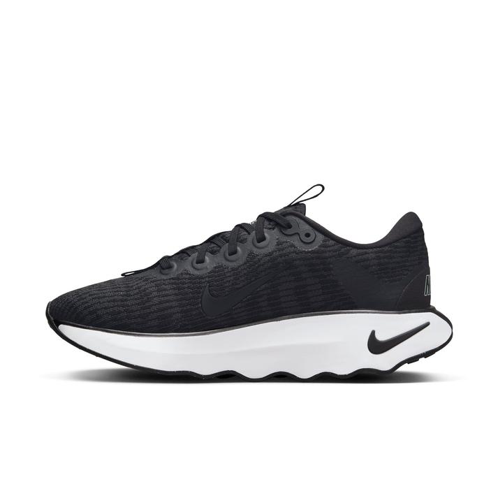 【送料無料】 【NIKE】 ナイキ W MOTIVA ウィメンズ モティバ WDV1238 001BLACK/BLACK 22.5cm