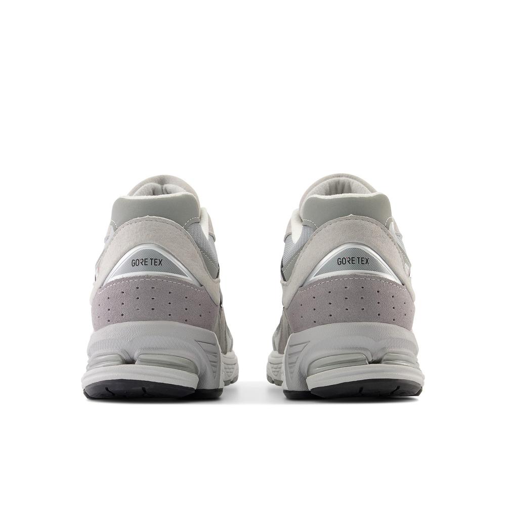 New Balance 2002R GORE-TEX｜BILLY