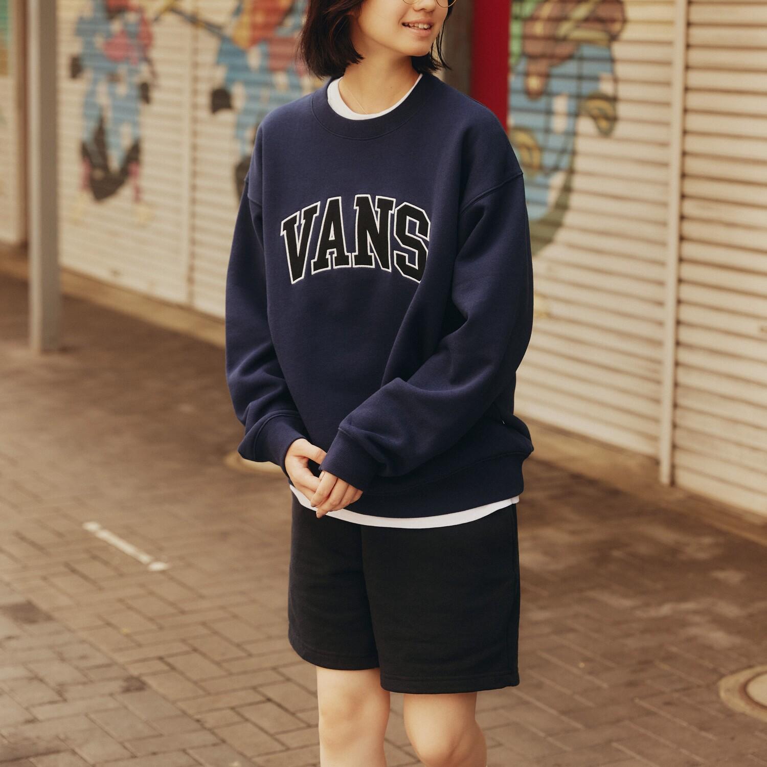 【VANS】 ヴァンズ K UNIV.LOGO C SWT NAVY 国内発送 VANS】 ヴァンズ M LOGO PATCH C SWT スウェットクルー