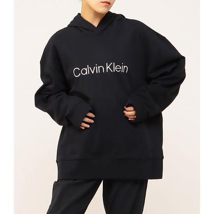 Calvin Klein スタンダードロゴパーカー