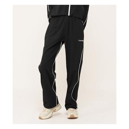 Calvin Klein リラックスパラシュートパンツ