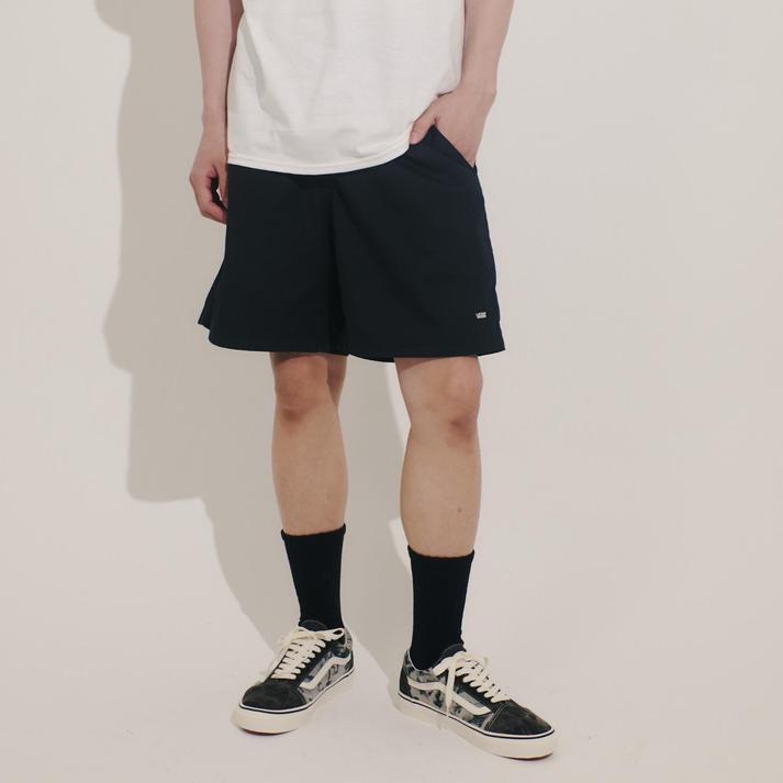 VANS �V���[�g�p���c BLACK