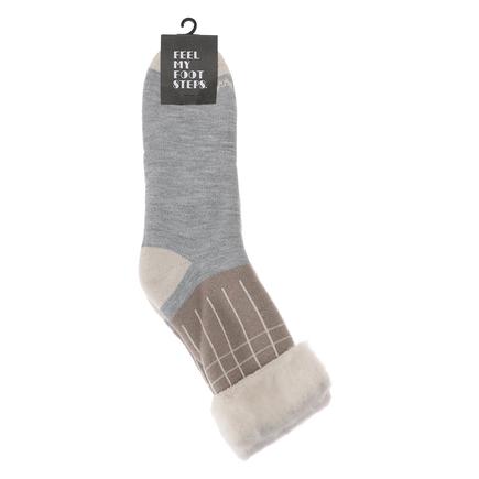 FEEL MY FOOTSTEPS フィールマイフットステップス フラッフィーソックス