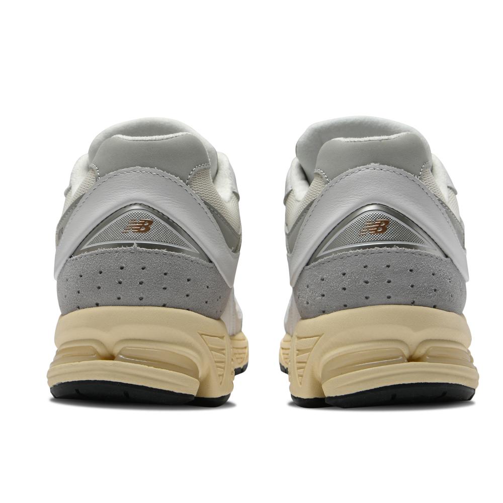 New Balance ニューバランス 嬉しかっ M2002RIA ローカットスニーカー 