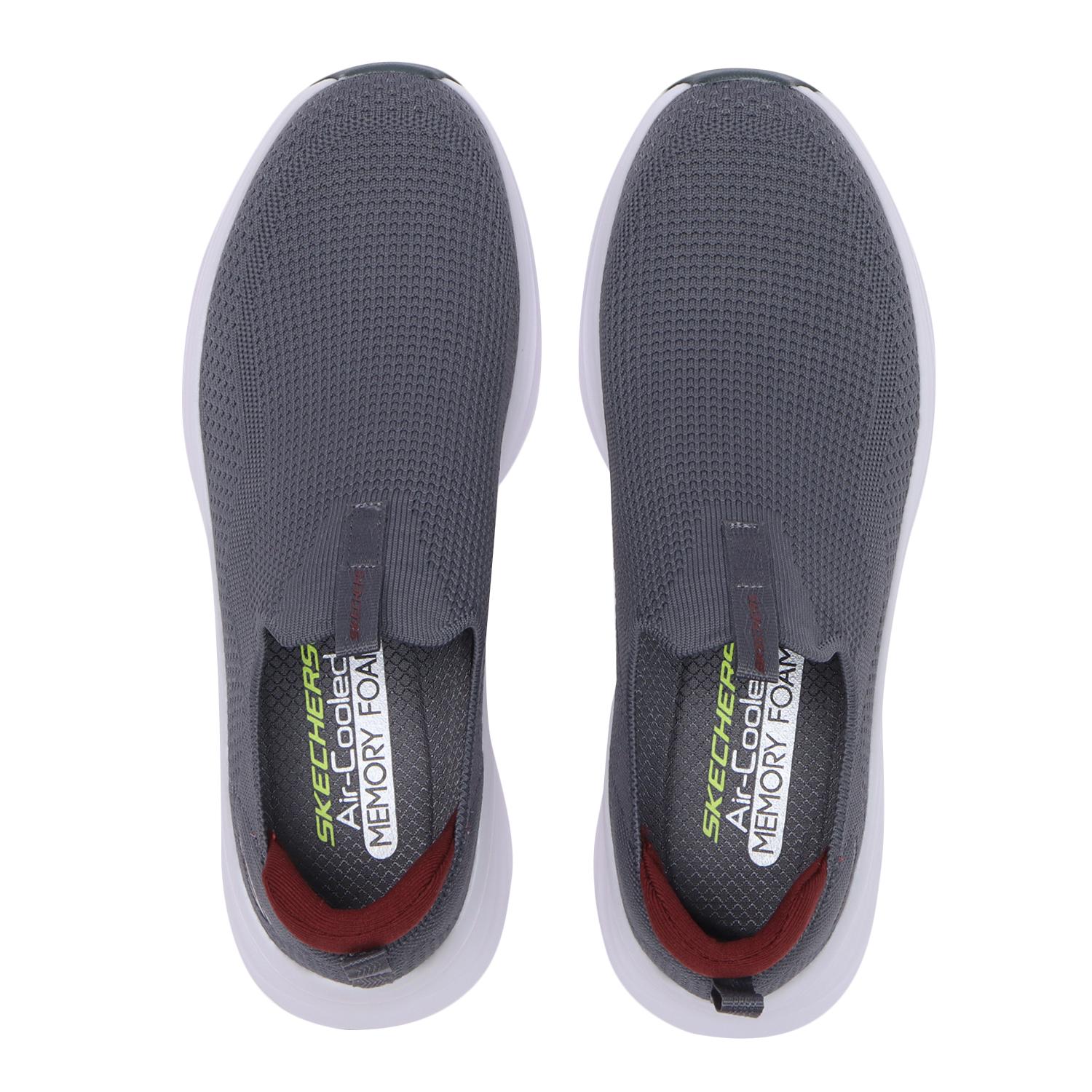 SKECHERS】 スケッチャーズ VAPOR FOAM-COVERT ヴェイパーフォーム