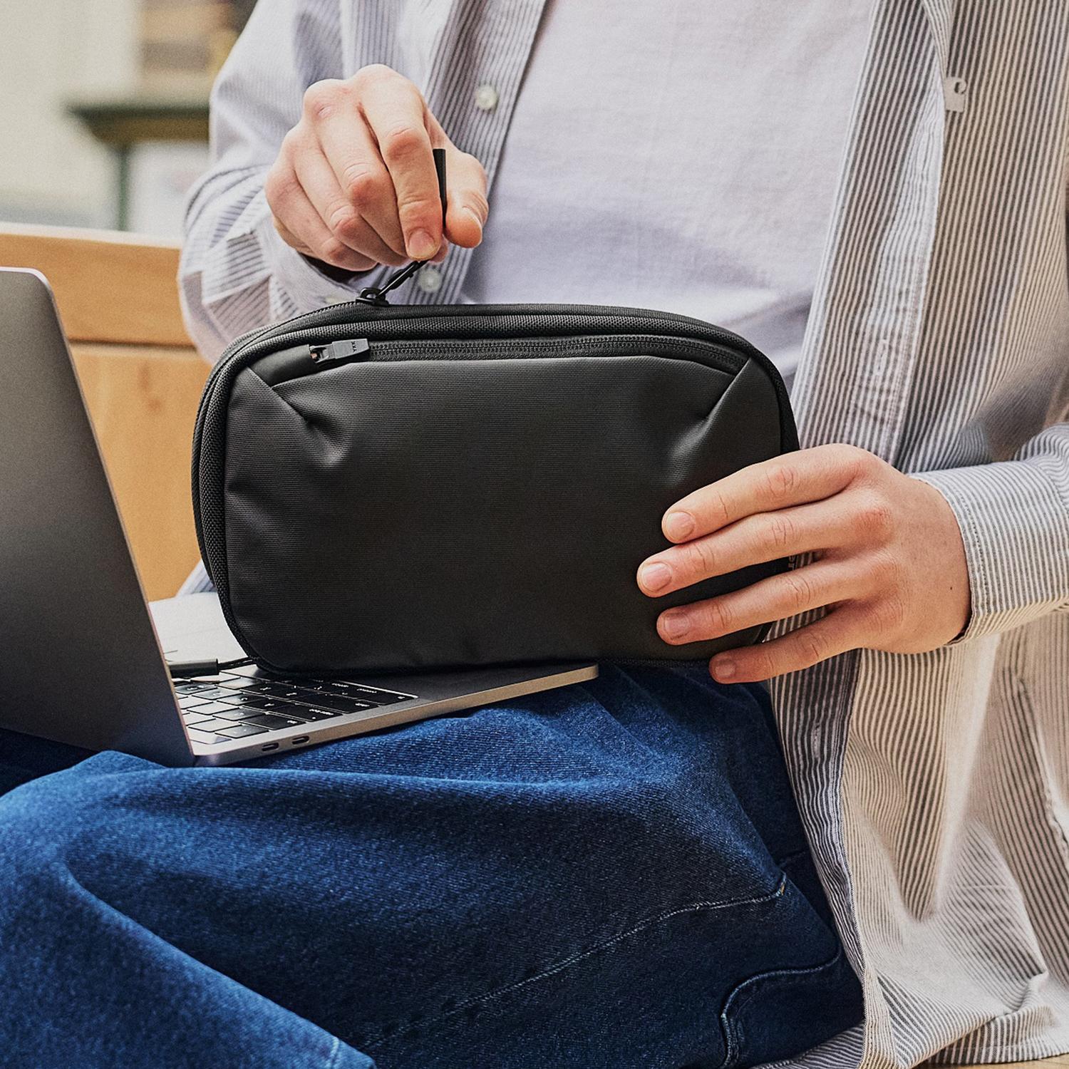 Aer オッシュマンズ別注 メッセンジャーバック ストリートイメージの強いメッセンジャーを都市型仕様に！ 《AER》に型