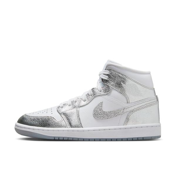 JORDAN BRAND ウィメンズ エア ジョーダン 1 MID SE ホワイト 22cm