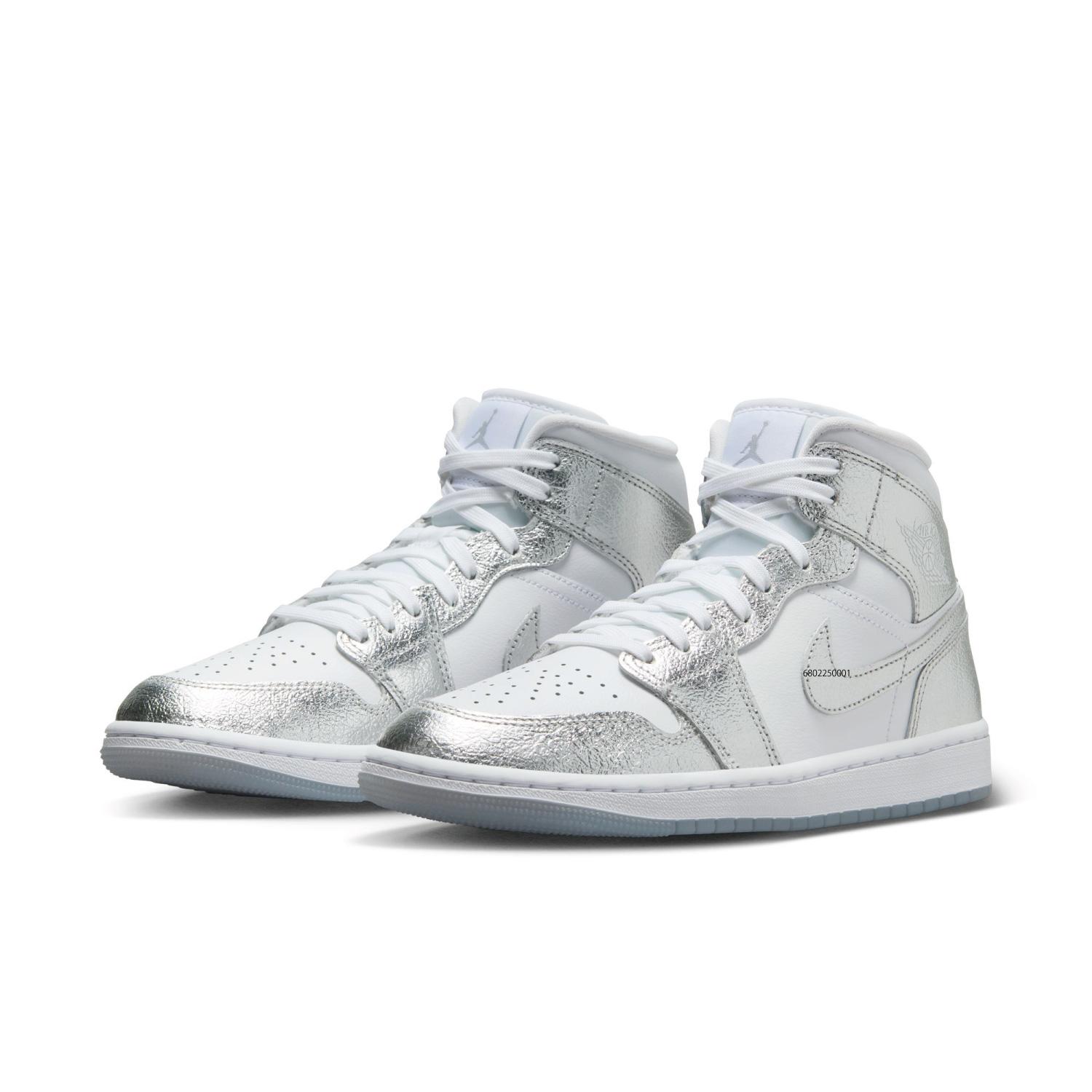  JORDAN BRAND W AIR JORDAN 1 MID SE画像2