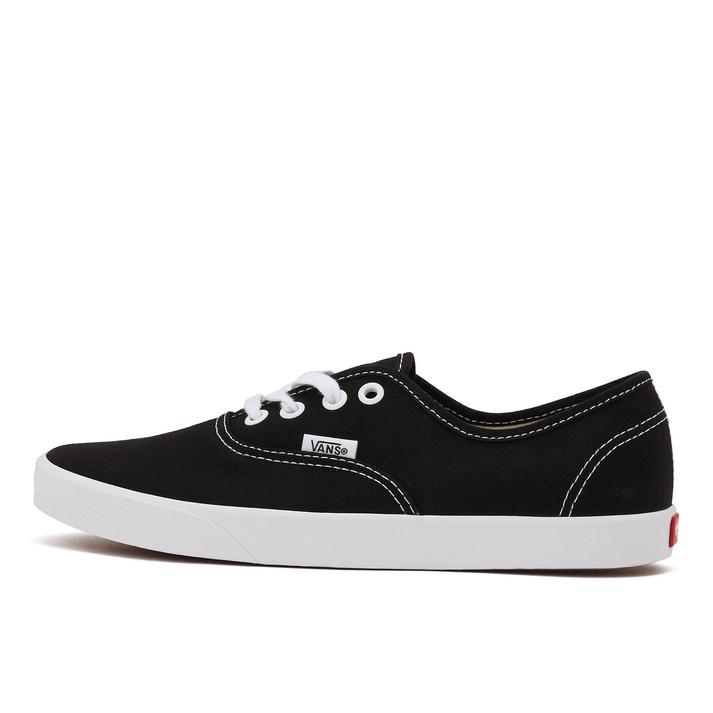 VANS �I�[�Z���e�B�b�N BLACK/WHITE