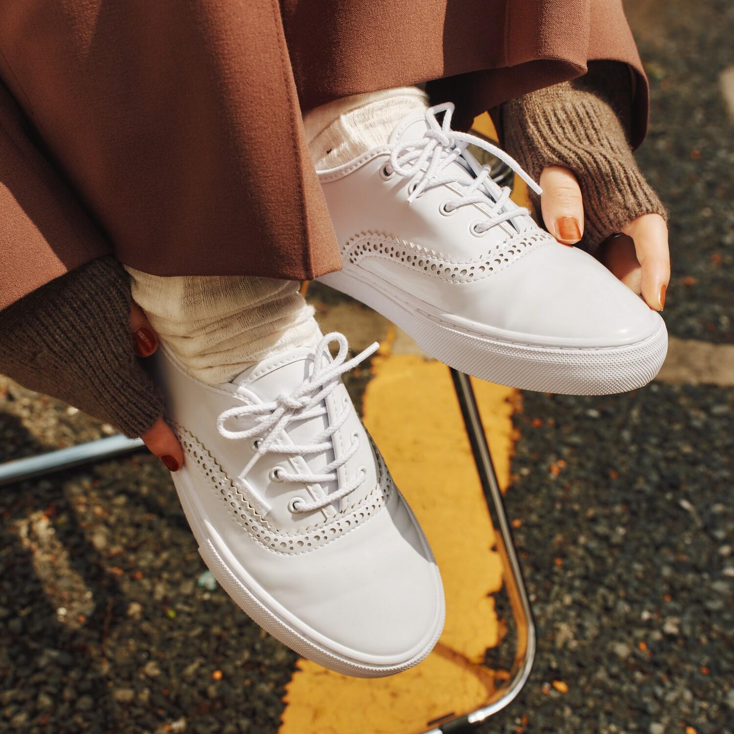【VANS】 ヴァンズ AUTHENTIC V44CF MDLN WHITE/WHITE 国内発送 VANS】 ヴァンズ AUTHENTIC オーセンティック V44CF MDLN WHITE