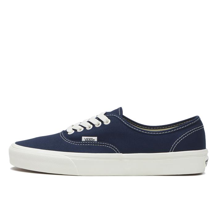yz yVANSz @Y Authentic I[ZeBbN VN000BW5DTQ DRESS BLUES/MA 4(22cm)