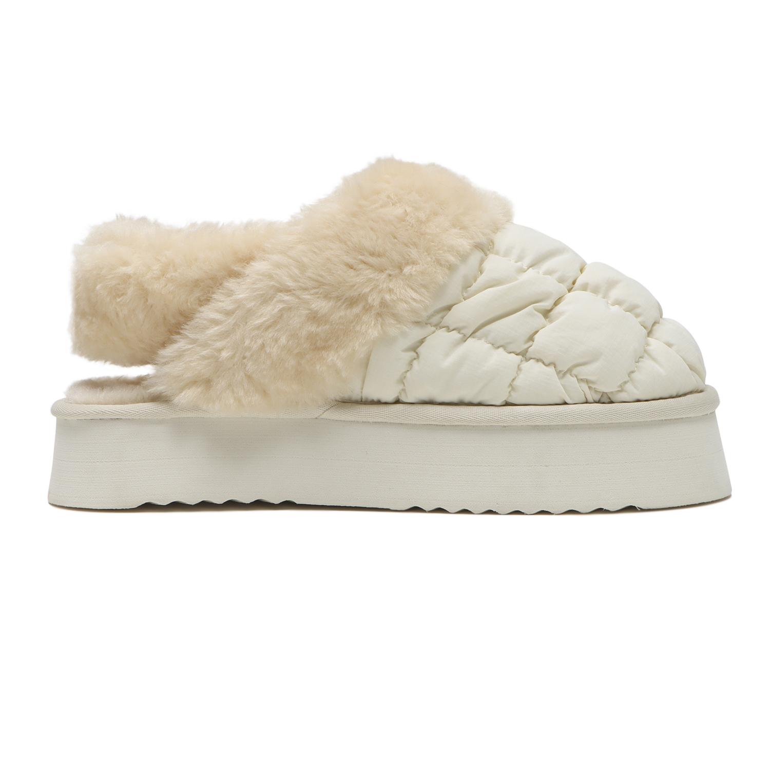 UGG SUPER FLUFFY SLIPPER 厚底スリッポン箱付き