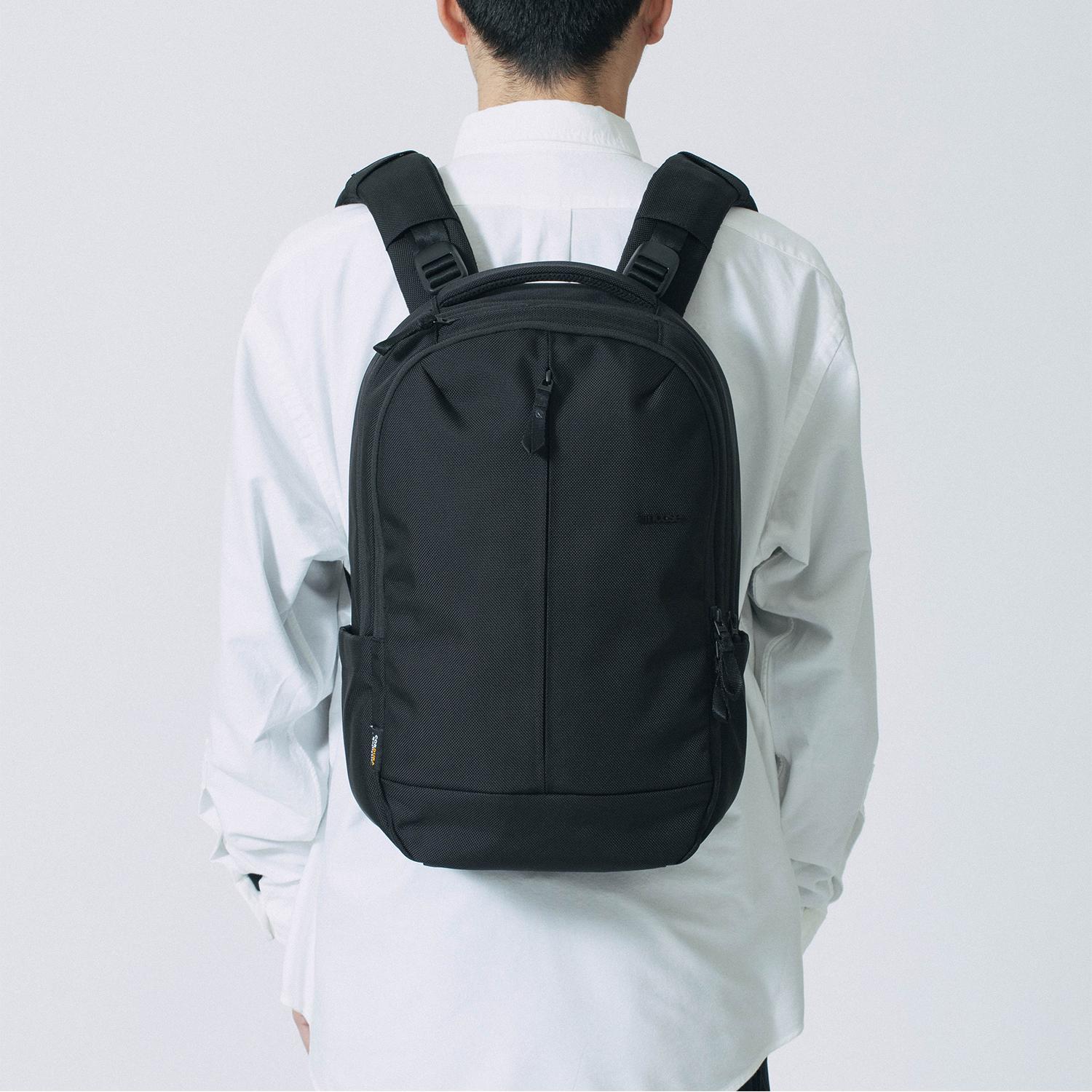 Incase INCASE Tracks Backpack 18L｜OSHMAN'S ONLINE 公式通販