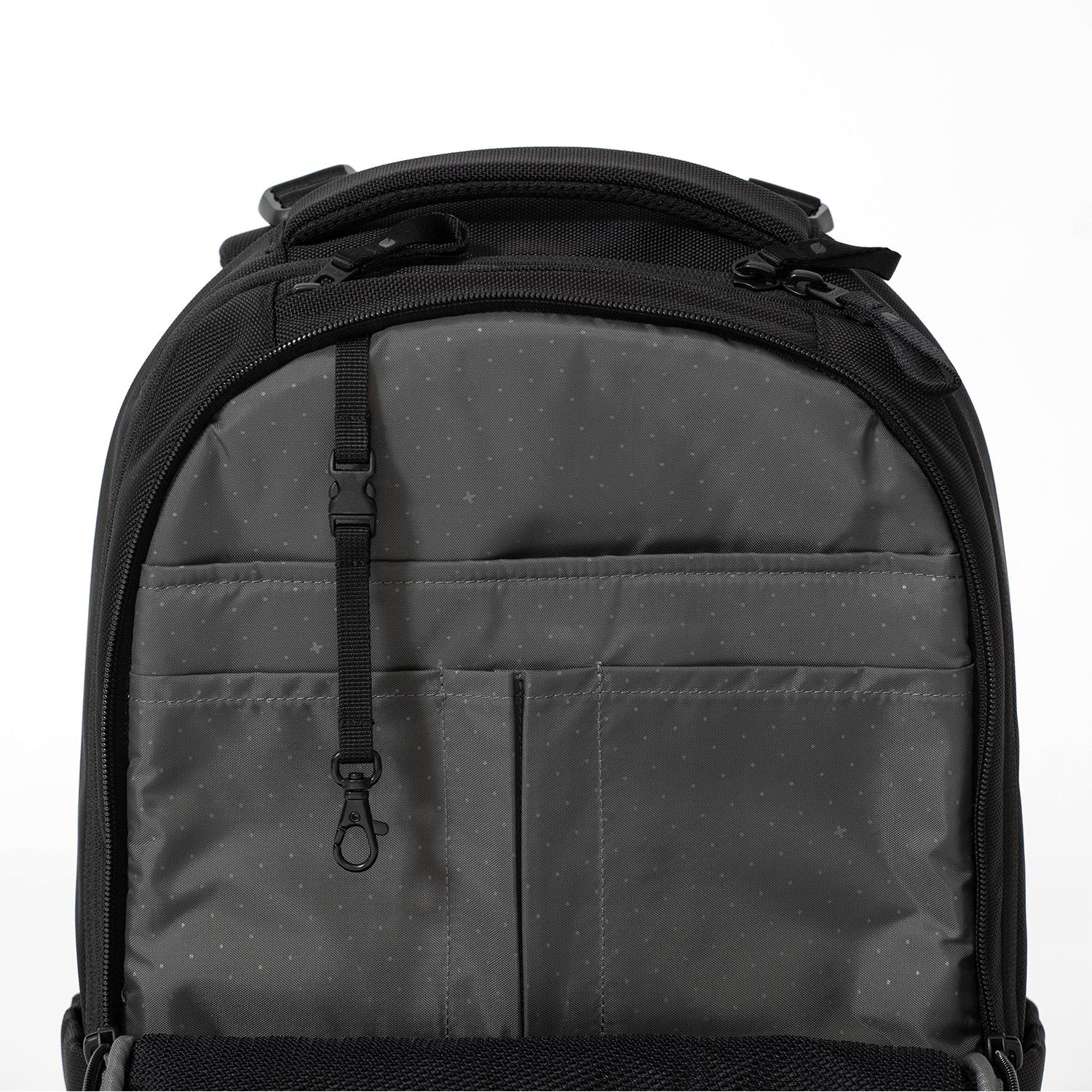Incase INCASE Tracks Backpack 18L｜OSHMAN'S ONLINE 公式通販