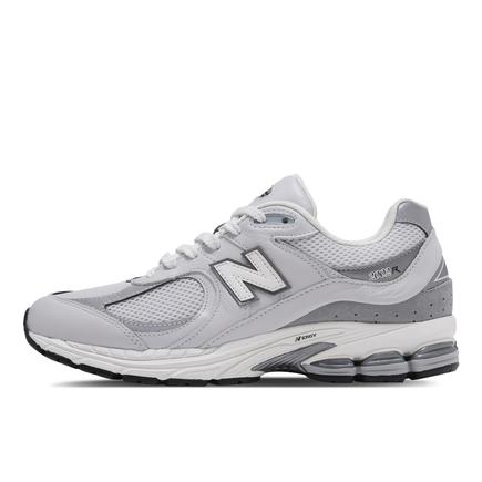 New Balance M2002R