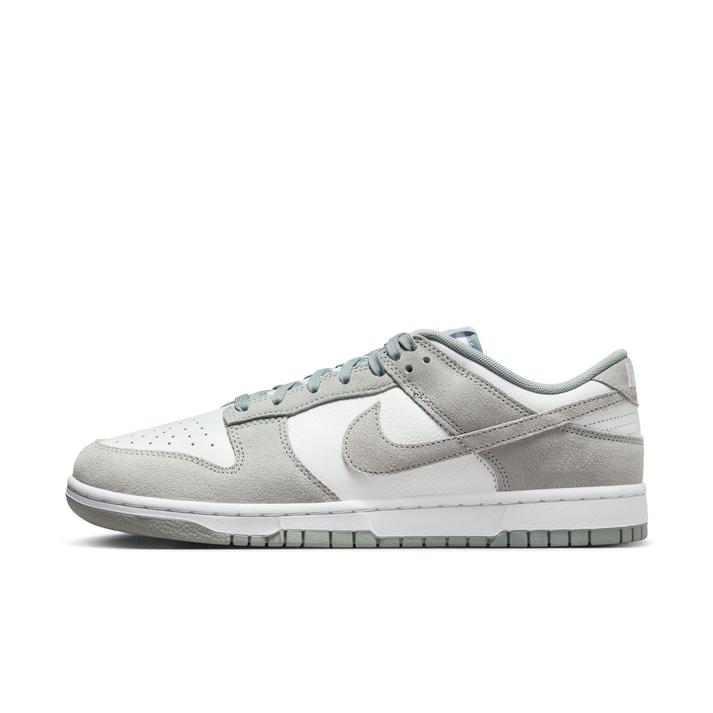 NIKE �_���N LOW ���g�� SE 101WHT/L PUMC