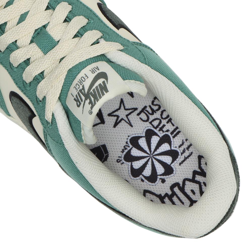 NIKE いつい AIR FORCE 1 