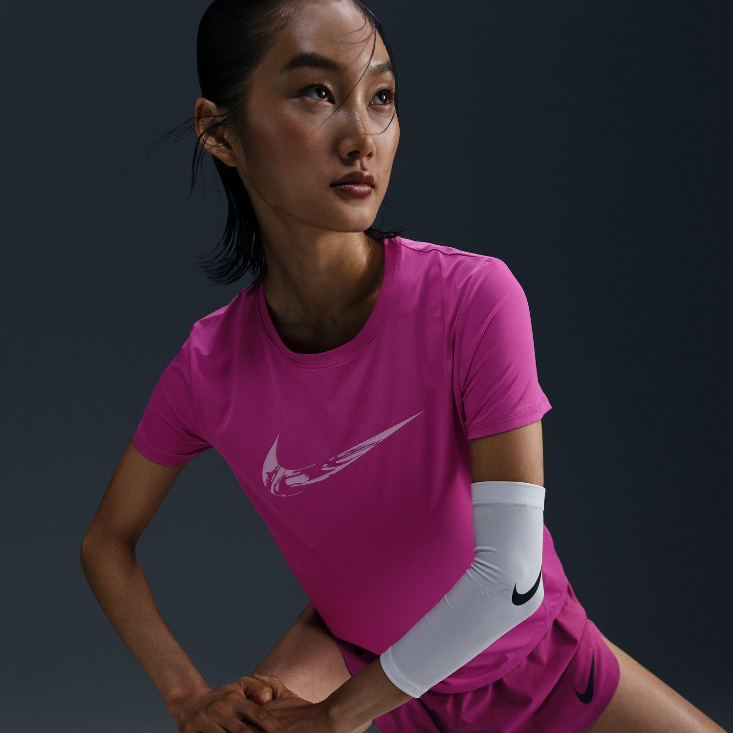 新品NIKEウーブンジャケット Sラベンダーグラデーションパープルスプリング レディース 【NIKE】 ナイキ W ONE SWOOSH HBR SS T ショート