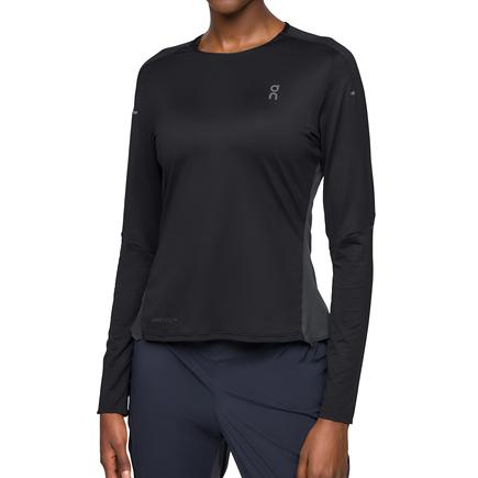 On パフォーマンスロングTシャツ