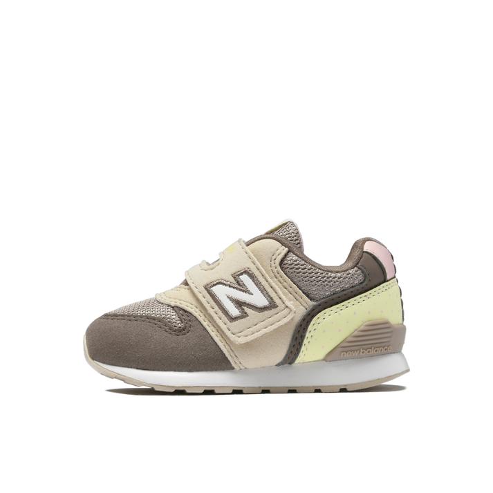 New Balance IZ996PA3