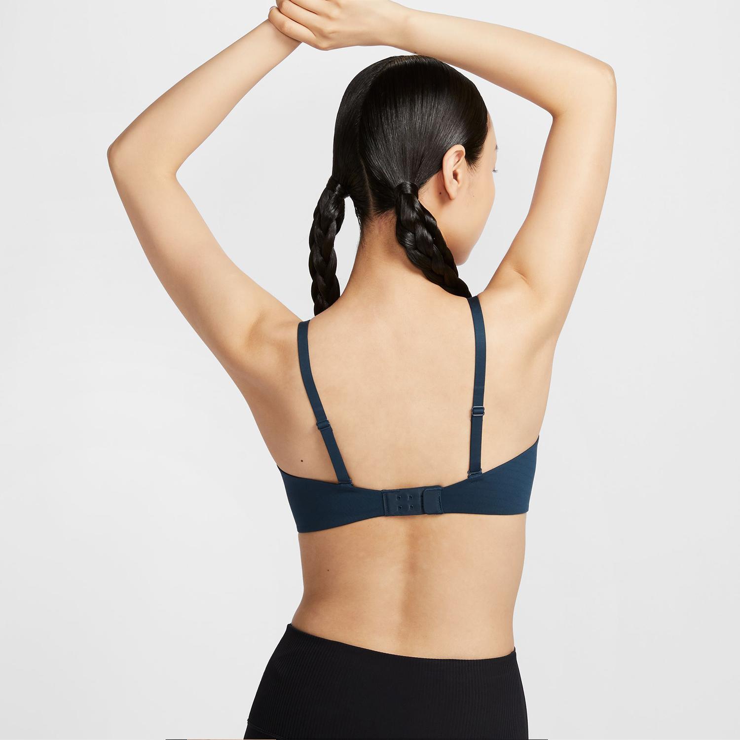 NIKE Alate Minimalist Light Support Padded Convertible Bra