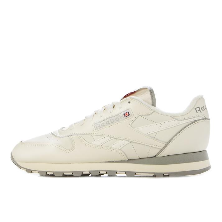 yz yREEBOKz [{bN CLASSIC LEATHER 1983 VINTAGE NVbNU[ 1983 Be[W 100202781 CHALK/MGGRY/RED 29cm