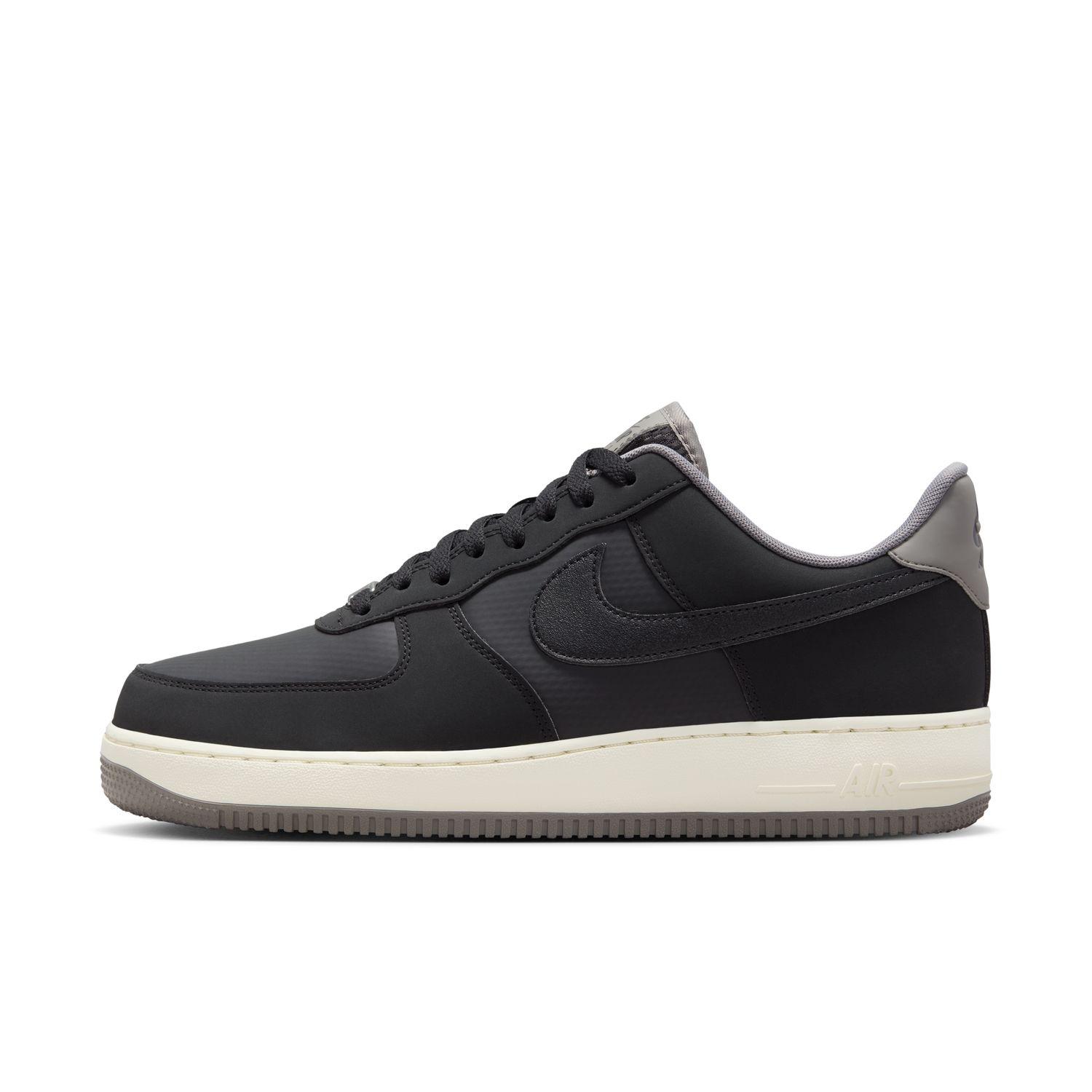 おにつか スニーカー、NIKE/エア フォース 1（ブラック）｜ABC-MART