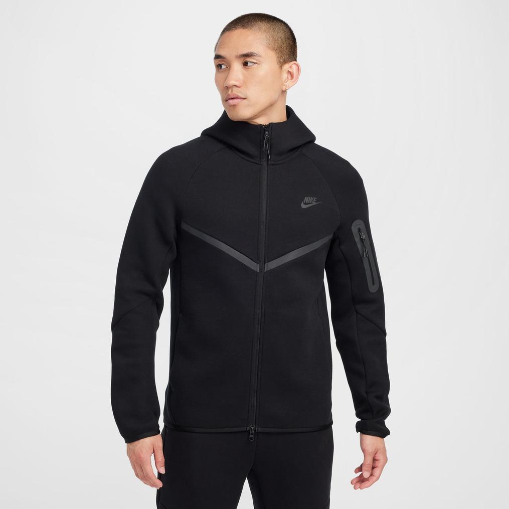 モデルの身長183cm・Mサイズ着用 NIKE NIKE Tech Fullzip Windrunner Parka画像1