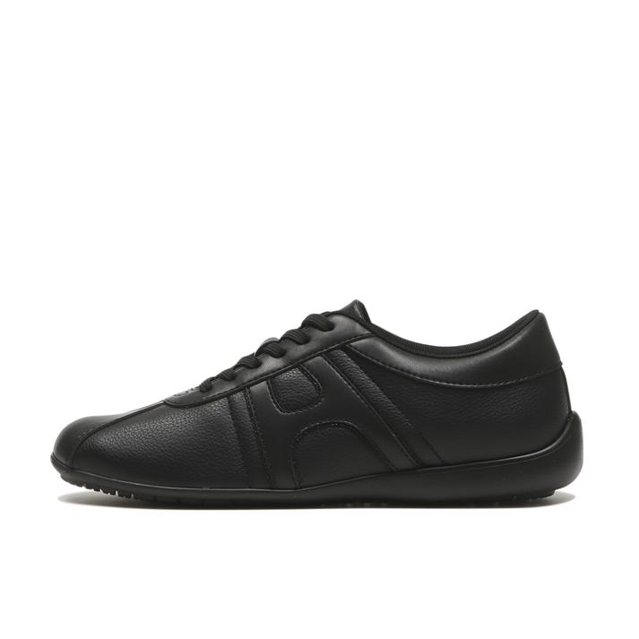 yz fB[X yHAWKINSz z[LX WANDA [JbgXj[J[ HW20397 ALL BLACK 7H(24.5cm)