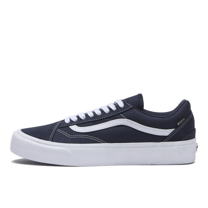 yz yVANSz @Y OLD SKOOL GORE-TEX I[hXN[ SAebNX VN0009QGNWD NAVY/TRUE WHITE 6H(24.5cm)