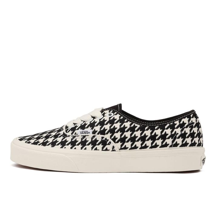yz yVANSz @Y AUTHENTIC I[ZeBbN VN000BW5YB2 HOUNDSTOO WT/BK 4H(22.5cm)