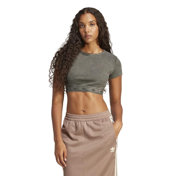 adidas �V���[�g�X���[�u BLACK