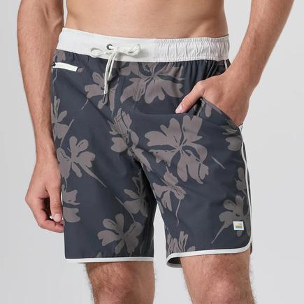 vuori バンクスショーツ