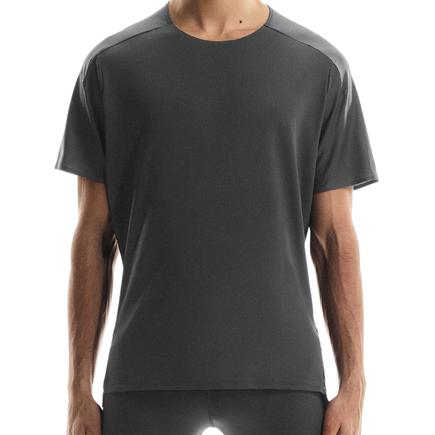 On パフォーマンス T