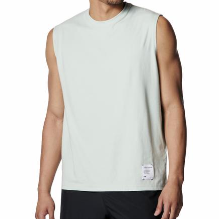 UNDER ARMOUR UA モチベートスリーブレスシャツ